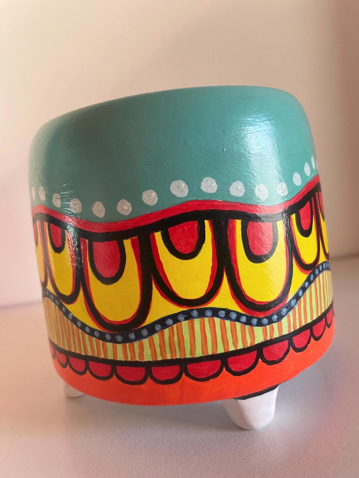 Œuvre originale Cache-pot Tribal par Sanja Sodic – Vases & Pots.